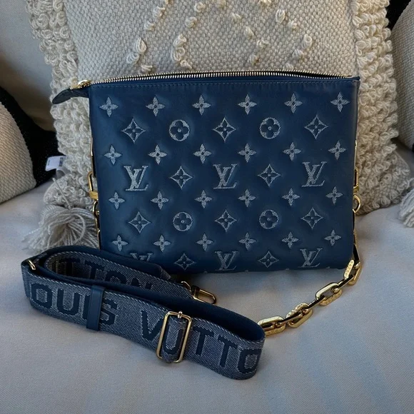 Louis Vuitton Navy Monogram Crossbody Bag - Picture 2 of 16